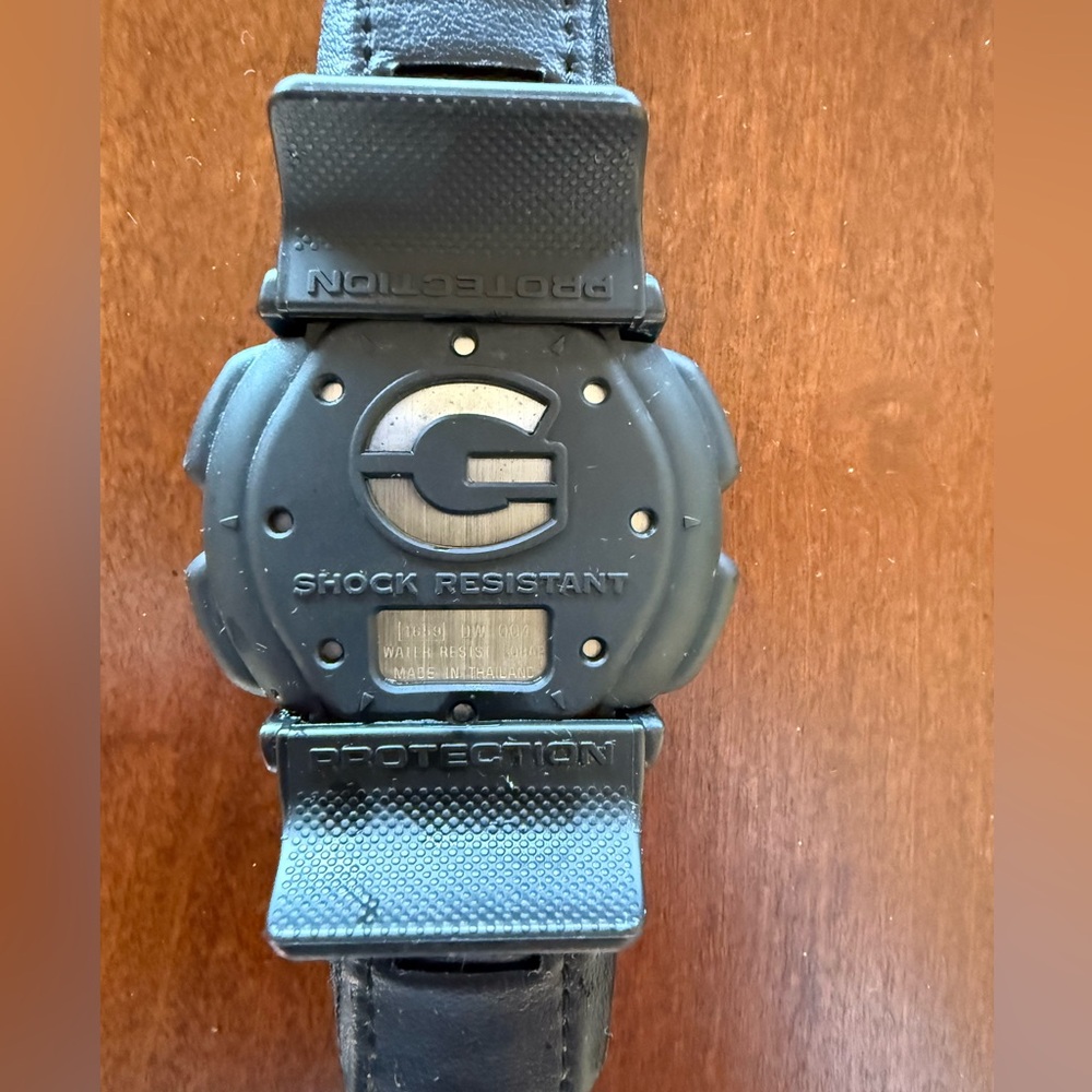 Vintage (90’s) Casio G-Shock DW -004 (1659)  new battery original case band - Picture 6 of 11